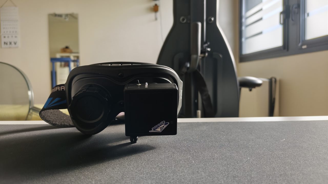 Lunettes VNS utilisées pour observer les mouvements oculaires